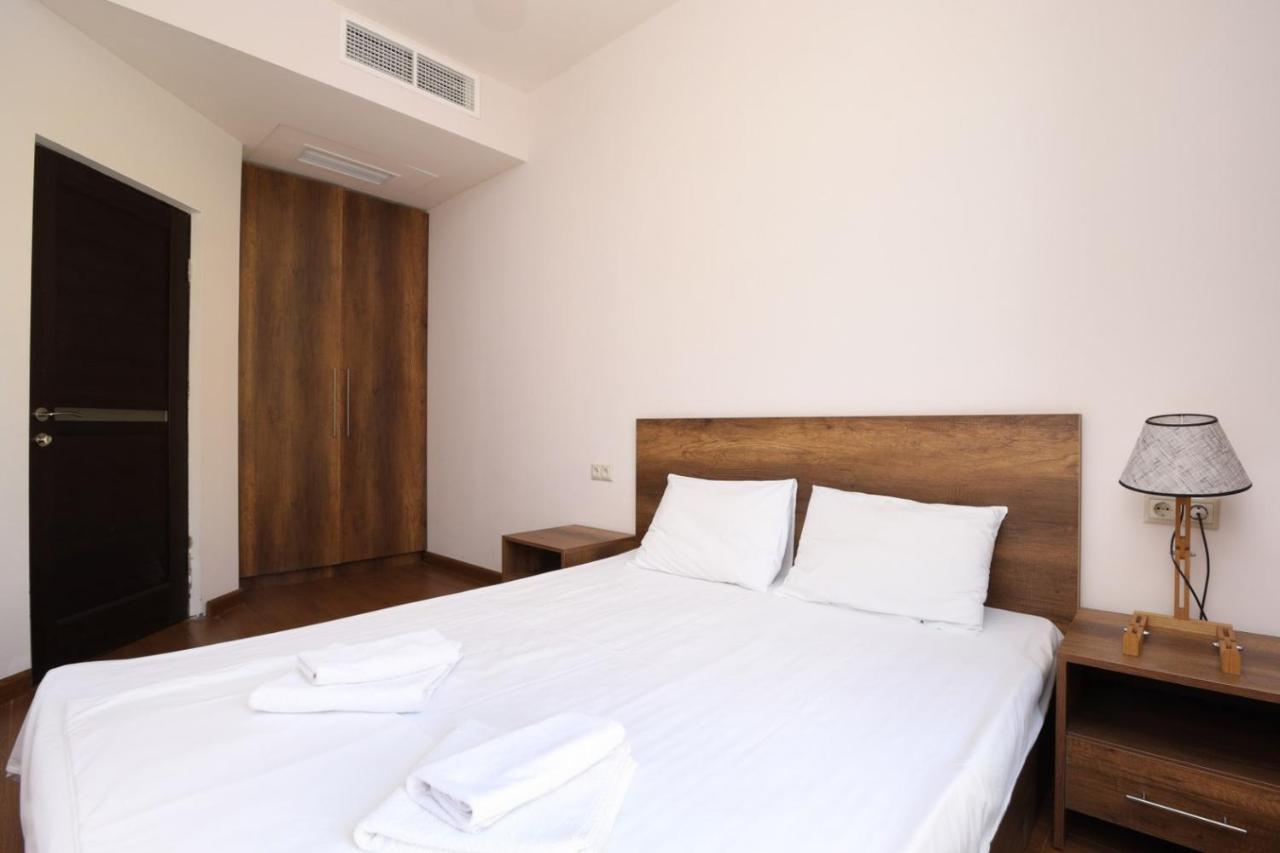Stay Inn-Apartments On Buzand 17 耶烈万 外观 照片