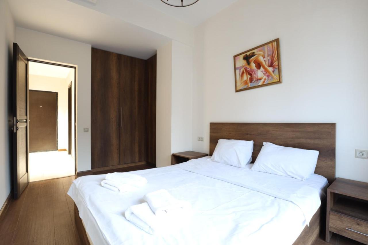 Stay Inn-Apartments On Buzand 17 耶烈万 外观 照片