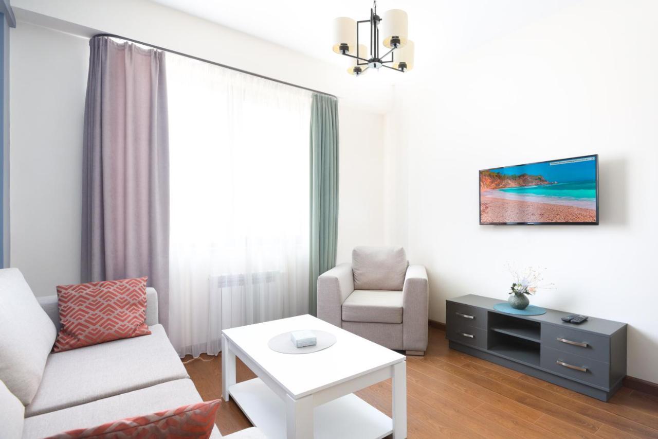 Stay Inn-Apartments On Buzand 17 耶烈万 外观 照片